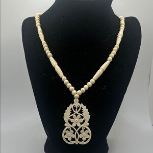 1950’s Vintage Bone Carved Floral Pendant Necklace